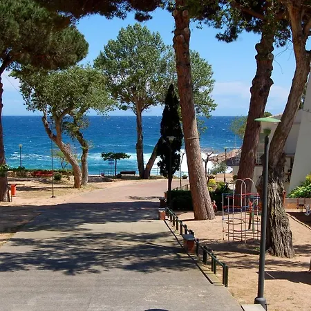 Fenetre Sur La Mer Cala Salions 02 *